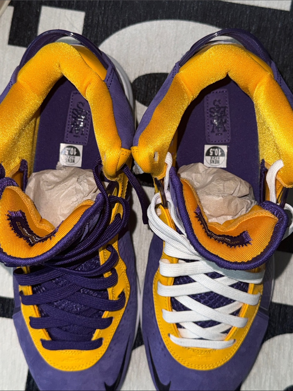 Nike LeBron 8 Lakers - Picture 4 of 8